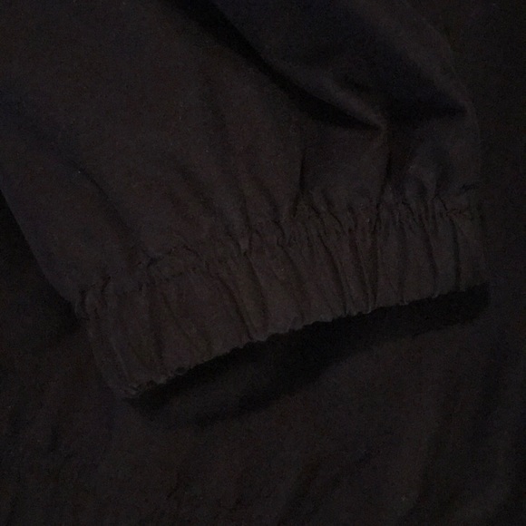 Lands End windbreaker rain jacket. Gently worn - Picture 4 of 4